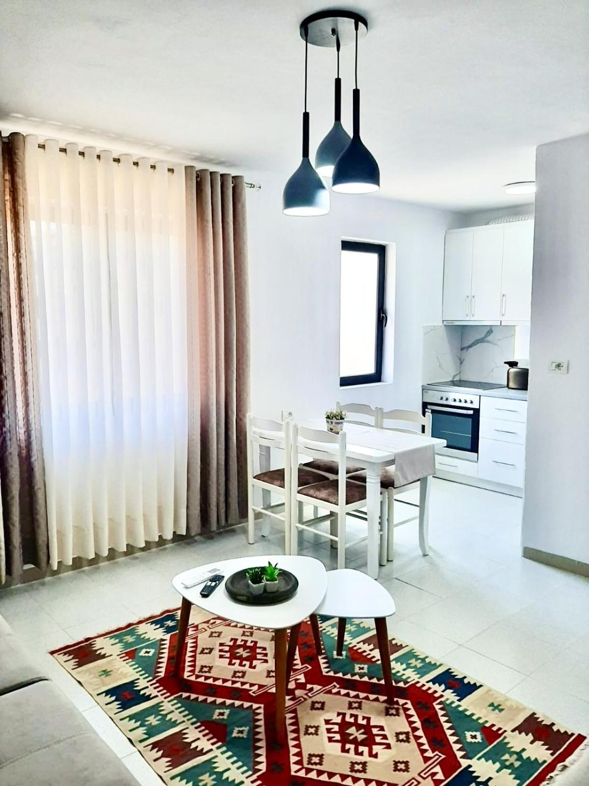 Koli Apartament Berat Esterno foto