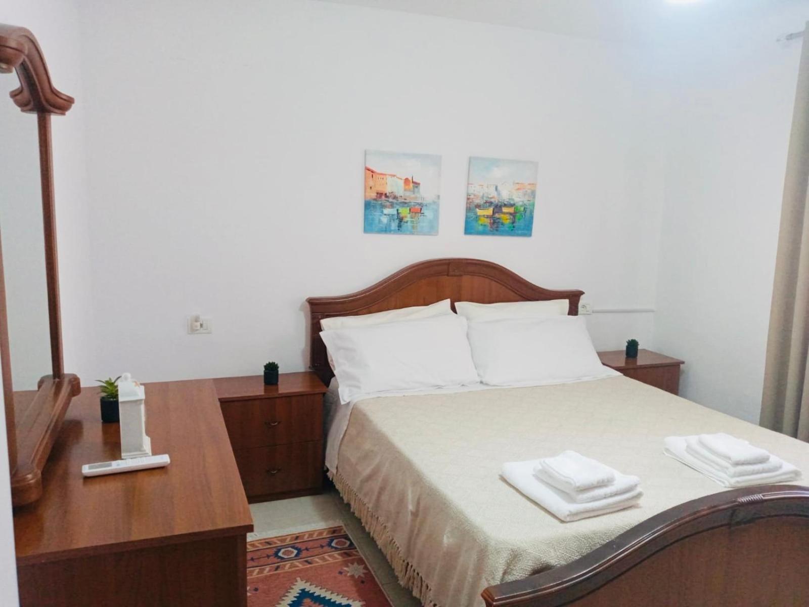 Koli Apartament Berat Esterno foto